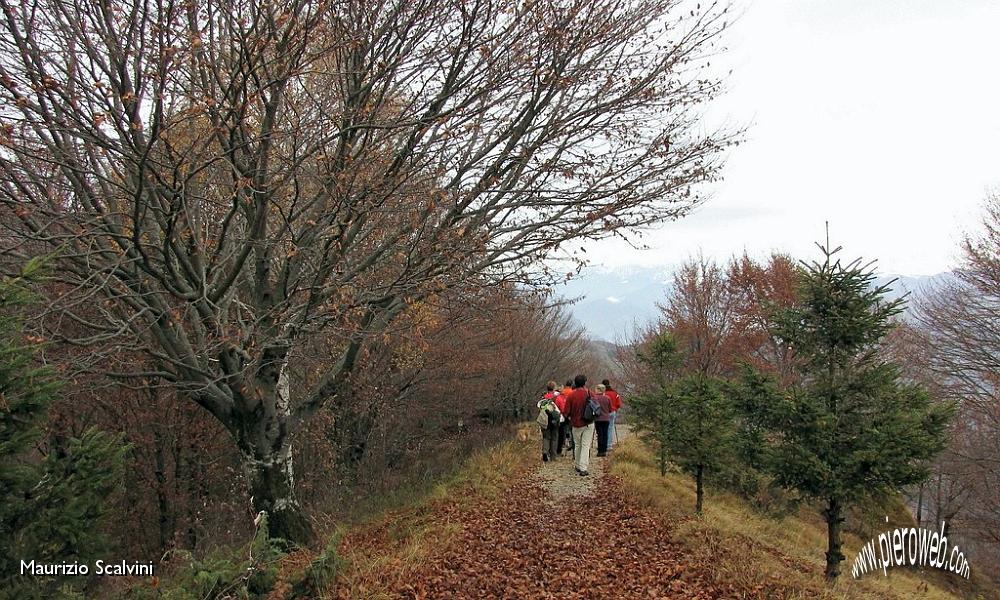 10 Passeggiando verso.....JPG